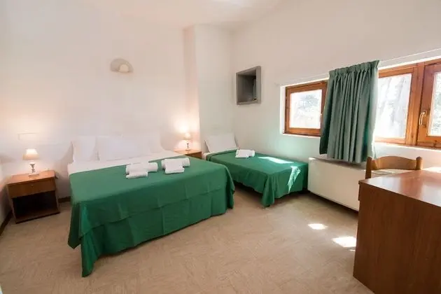 Deluxe Üç Kişilik Oda