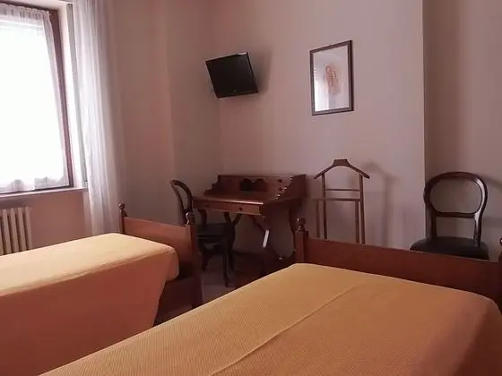 Tek Büyük veya İki Ayrı Yataklı Oda