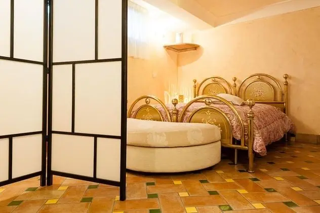 Stüdyo, 1 Büyük (Queen) Boy Yatak ve Çekyat