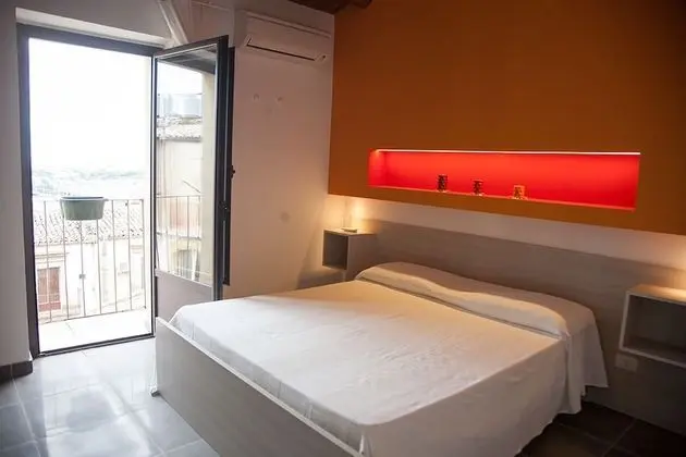 Üç Kişilik Oda, Şehir Manzaralı