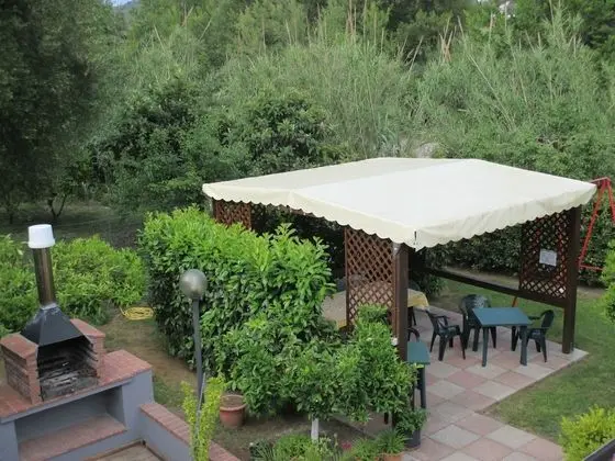 Apart Daire, 2 Yatak Odası, Mutfak (Sally)