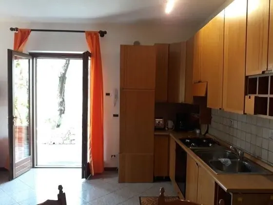 Apart Daire, Göl Manzaralı