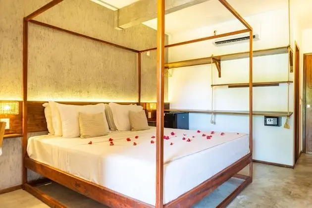 Comfort Tek Büyük Yataklı Oda