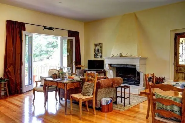 Villa (Min. 2 Nights)