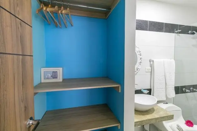 Classic Tek Büyük Yataklı Oda