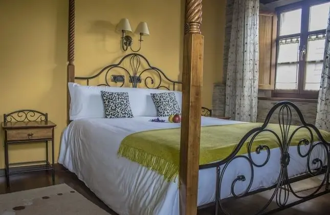 Tek Büyük Yataklı Oda