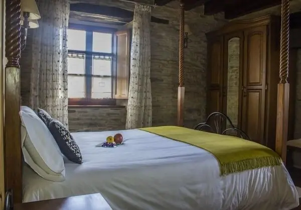 Tek Büyük Yataklı Oda