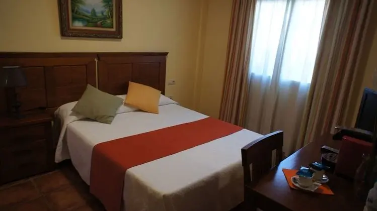 Economy Tek Büyük Yataklı Oda