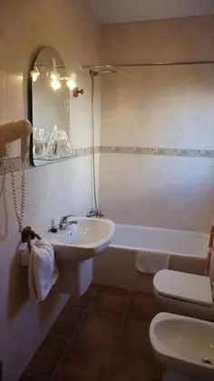 Economy Tek Büyük Yataklı Oda