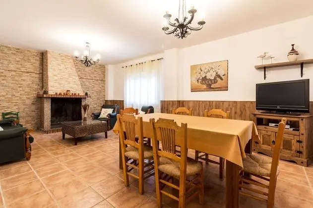 Ev, 3 Yatak Odası, Kişiye Özel Havuzlu, Dağ Manzaralı