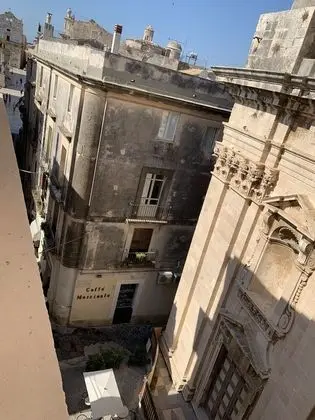 Tek Büyük Yataklı Oda (Thriumph)