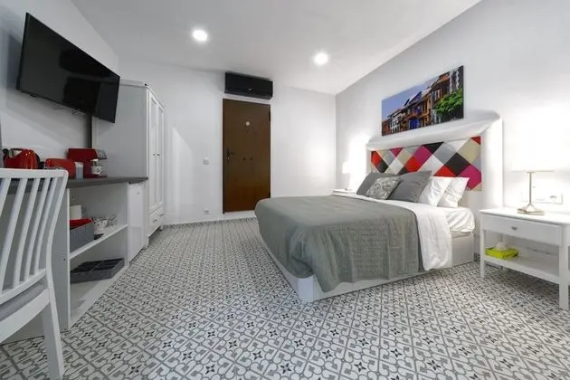 Classic Tek Büyük Yataklı Oda