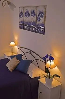 Tek Büyük Yataklı Oda, Ortak Banyo