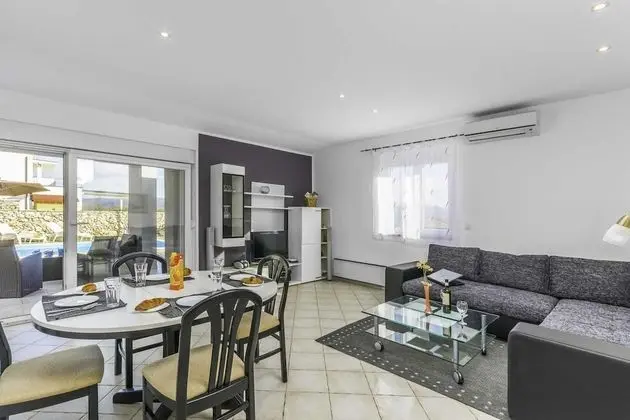 Villa, 2 Yatak Odası, Kişiye Özel Havuzlu