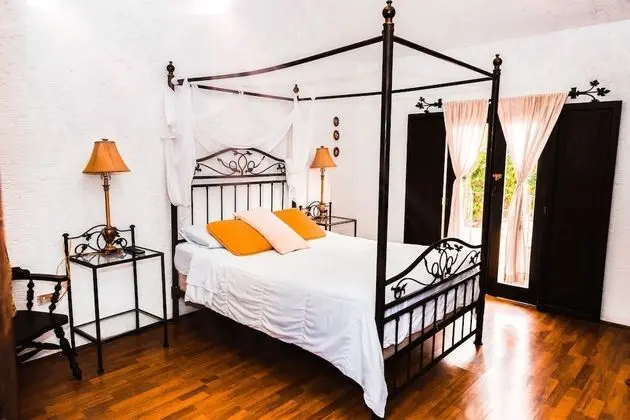 Deluxe Tek Büyük Yataklı Oda, 1 Çift Kişilik Yatak, Avlu Manzaralı