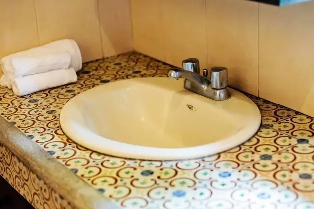 Deluxe Tek Büyük Yataklı Oda, 1 Çift Kişilik Yatak, Avlu Manzaralı