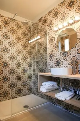 Üç Kişilik Oda, Teras (Cortona)