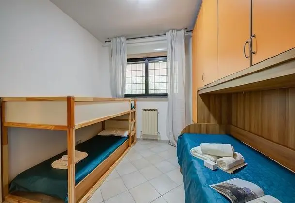 Family Apart Daire, Birden Çok Yatak (Casa Viola with shared pool sea view)