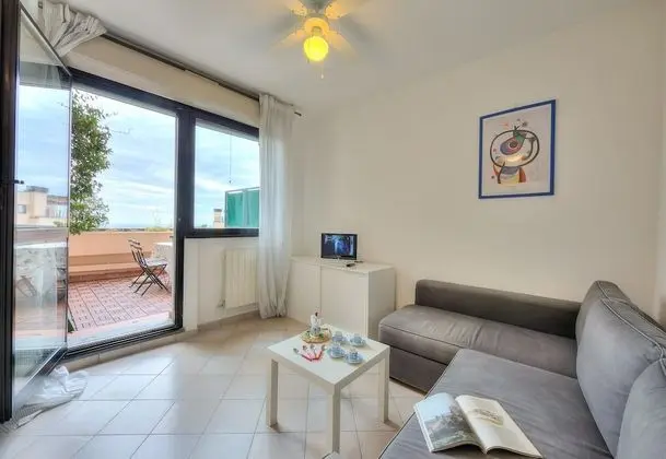 Family Apart Daire, Birden Çok Yatak (Casa Viola with shared pool sea view)