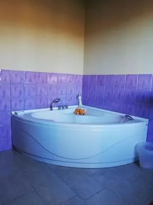 Tek Büyük Yataklı Oda, 1 Büyük (Queen) Boy Yatak, Ortak Banyo