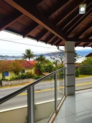 Honeymoon Apart Daire