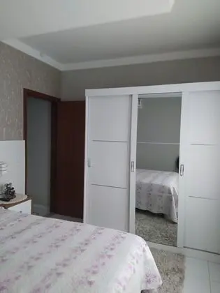 Honeymoon Apart Daire