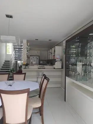 Honeymoon Apart Daire