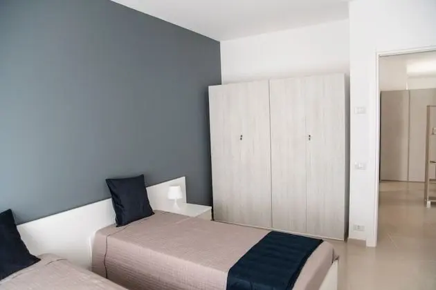 Tek Büyük veya İki Ayrı Yataklı Oda, Ortak Banyo