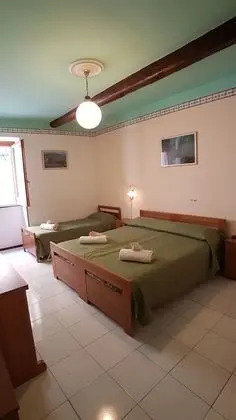 Standard Üç Kişilik Oda