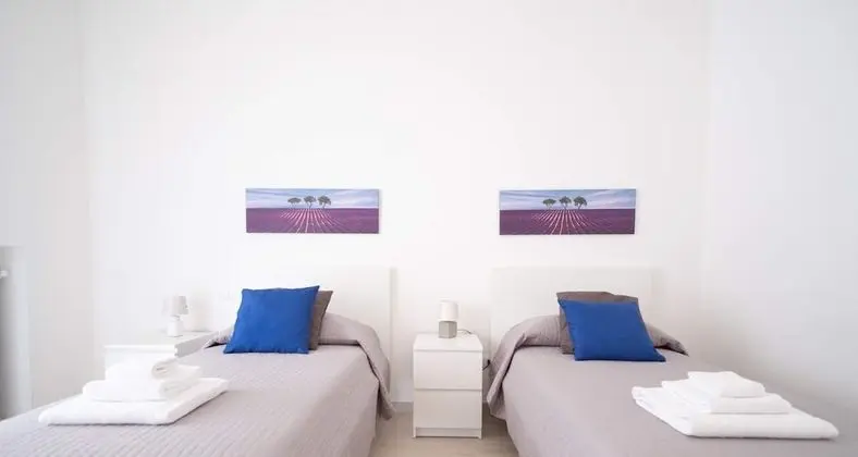 Basic Oda, 2 Tek Kişilik Yatak