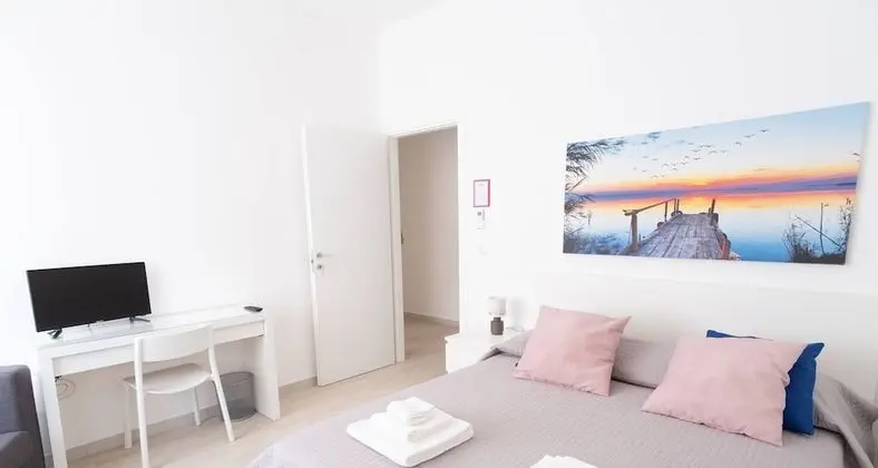 Standard Oda, 1 Çift Kişilik Yatak ve Çekyat