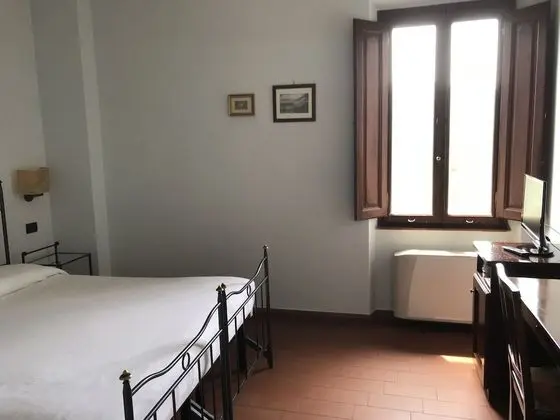 Classic Tek Büyük Yataklı Oda