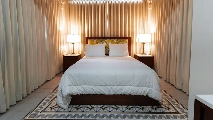 Luxury Oda, 1 Büyük (Queen) Boy Yatak