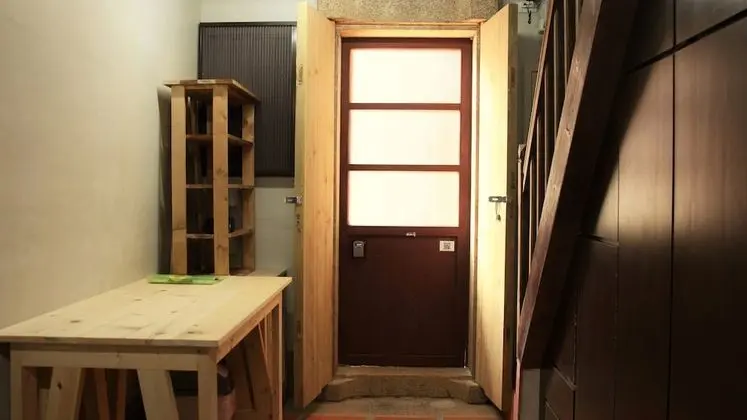 Dört Kişilik Oda, Sigara İçilmez (A)