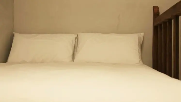 Dört Kişilik Oda, Sigara İçilmez (A)