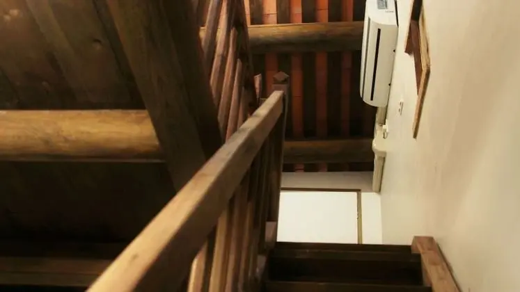 Dört Kişilik Oda, Sigara İçilmez (A)