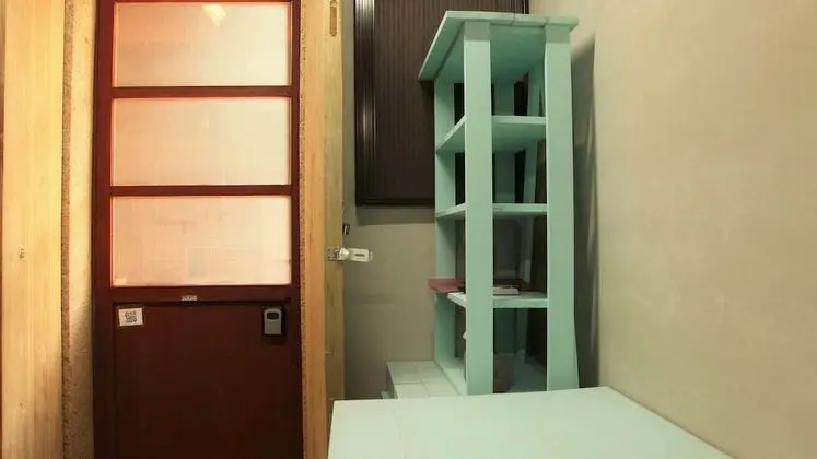 Dört Kişilik Oda, Sigara İçilmez (A)