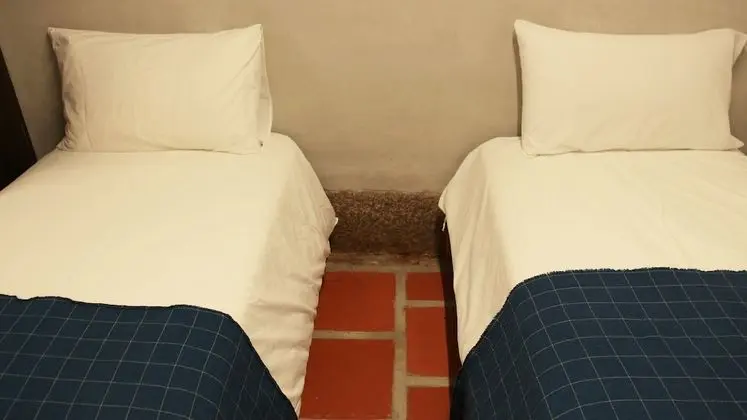 Dört Kişilik Oda, Sigara İçilmez (A)