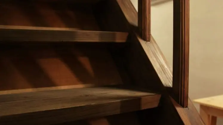 Dört Kişilik Oda, Sigara İçilmez (A)