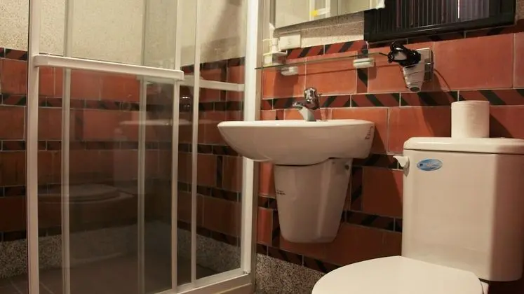 Tek Büyük veya İki Ayrı Yataklı Oda, Sigara İçilmez (B)