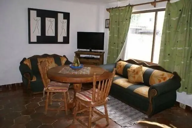 Traditional Bungalow, 1 Bedroom with Balcony and Kitchen