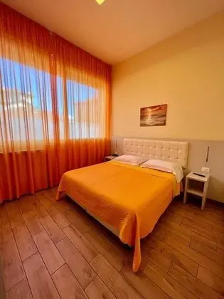 Basic Tek Büyük veya İki Ayrı Yataklı Oda