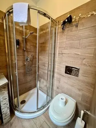 Basic Üç Kişilik Oda