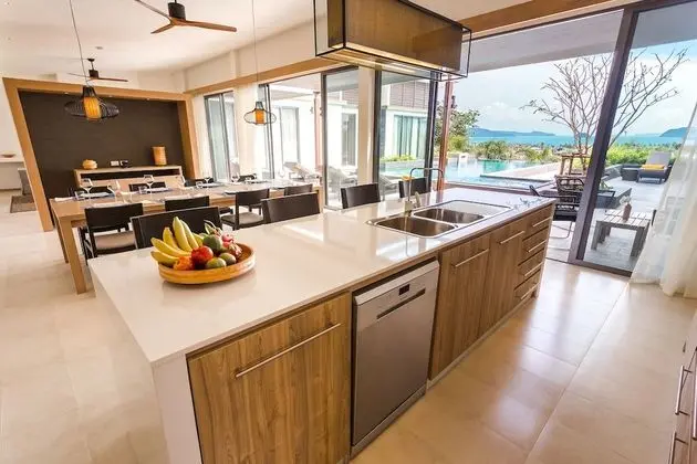 Villa, 6 Yatak Odası, Kişiye Özel Havuzlu, Deniz Manzaralı