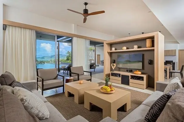 Villa, 6 Yatak Odası, Kişiye Özel Havuzlu, Deniz Manzaralı