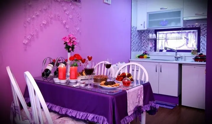 Tek Büyük Yataklı Oda (A: Freesia / Statis)