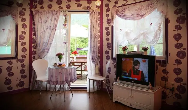 Tek Büyük Yataklı Oda (A: Freesia / Statis)