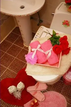 Tek Büyük Yataklı Oda (C: Azalea)