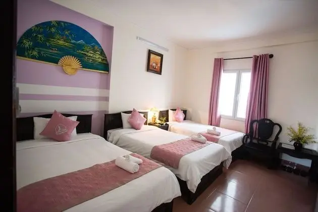Deluxe Üç Kişilik Oda, Veranda, Şehir Manzaralı