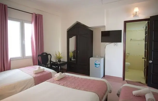 Deluxe Üç Kişilik Oda, Veranda, Şehir Manzaralı